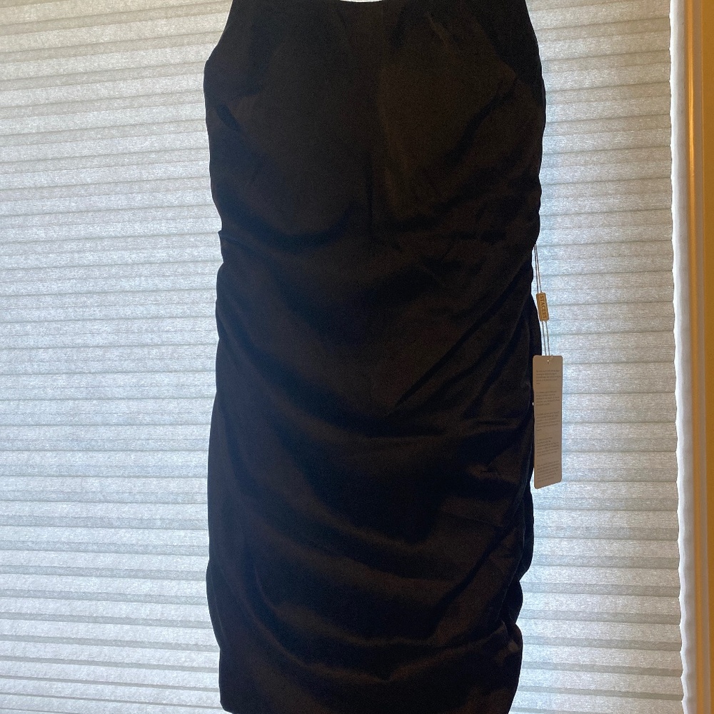Bodycon Beauty- Tags still on